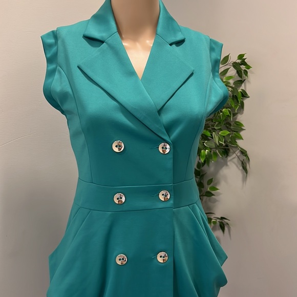 Double-Breasted sleeveless dress size small - Picture 11 of 13